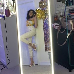 Meet your Posher, Oumaima